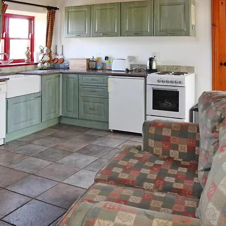 Prázdninový dům Semi-detached, Terryglass
